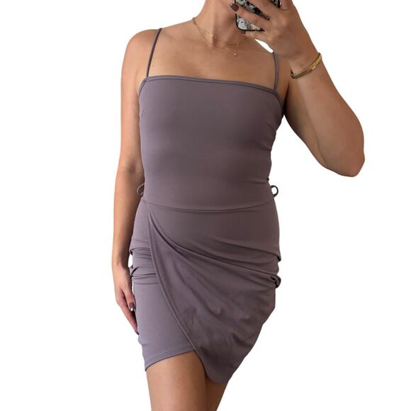 Windsor S Dusty Purple Ruched Faux Wrap Square Neck Mini Cocktail Dress - Picture 1 of 7